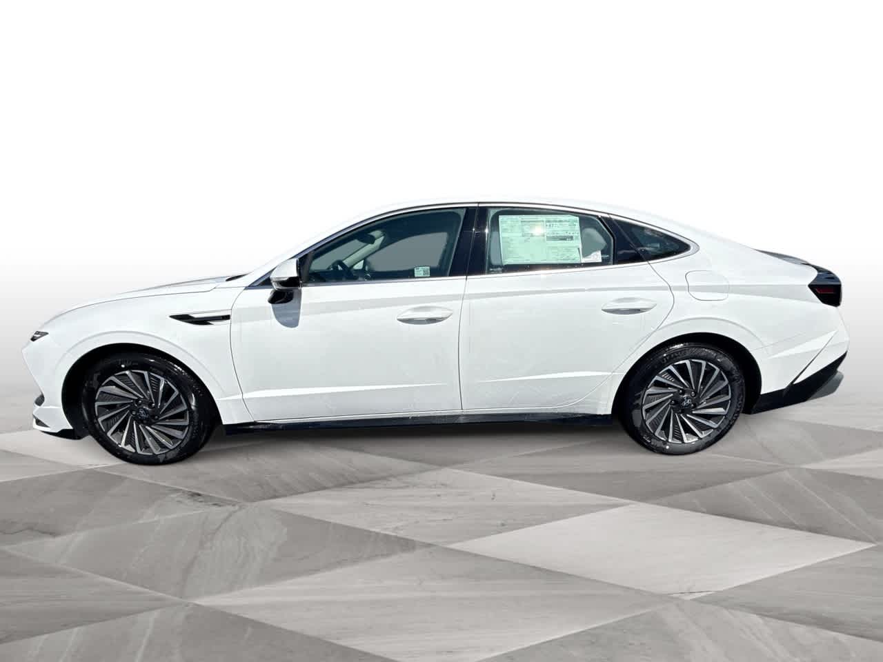 2025 Hyundai Sonata Hybrid SEL photo 4