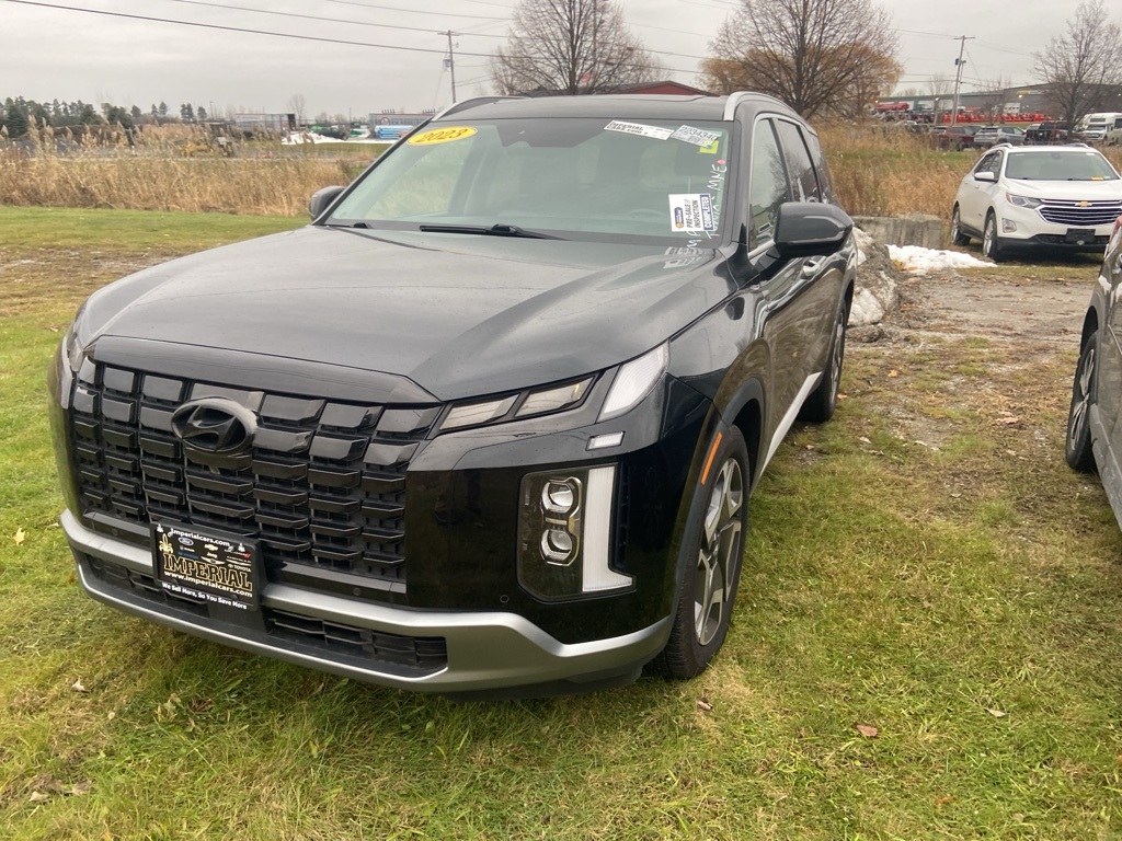 2023 Hyundai Palisade Limited photo 3