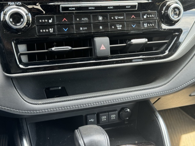 2021 Toyota Highlander Platinum photo 21