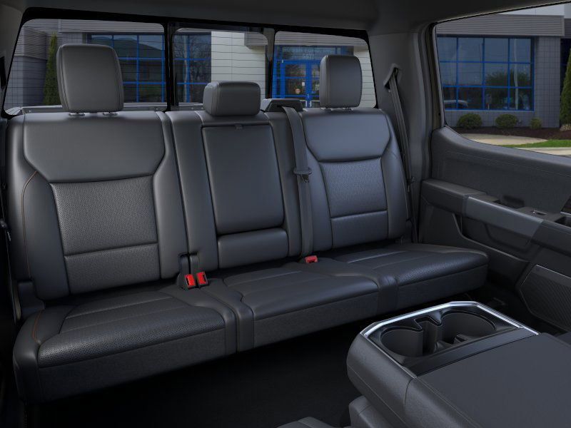 2025 Ford F-150 Lariat photo 8