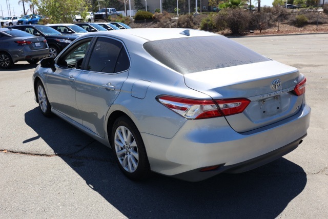 2020 Toyota Camry LE photo 3