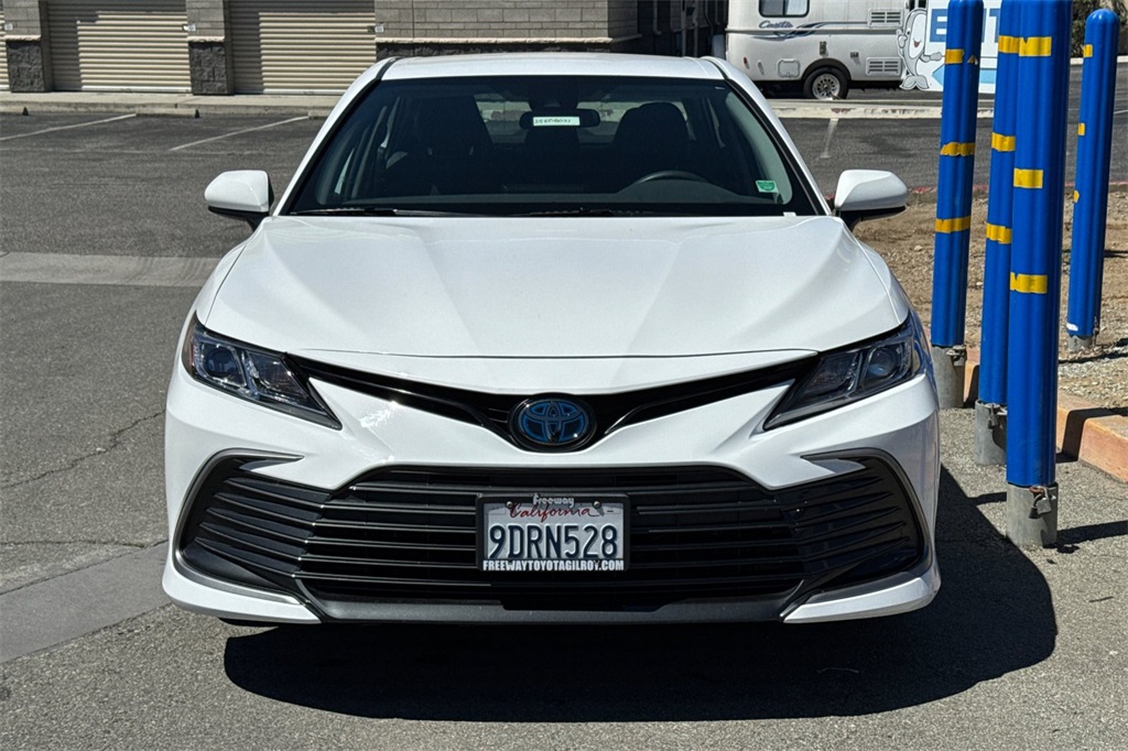 2023 Toyota Camry Hybrid LE photo 4