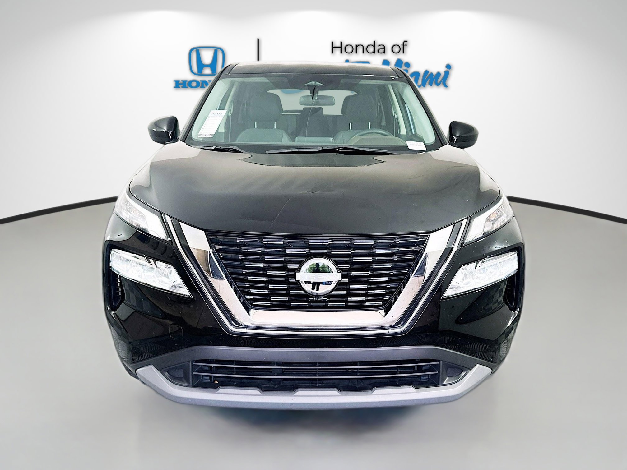 2023 Nissan Rogue SV photo 2