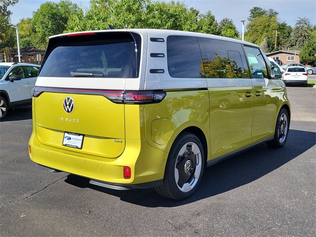 2025 Volkswagen ID. Buzz Pro Plus photo 5