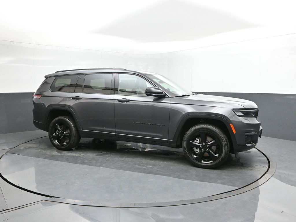 2025 Jeep Grand Cherokee Limited photo 14