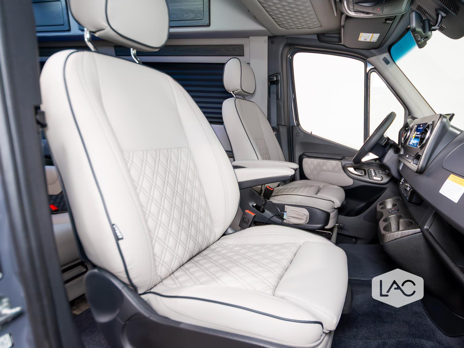 2025 Mercedes Benz Sprinter 3500 photo 20