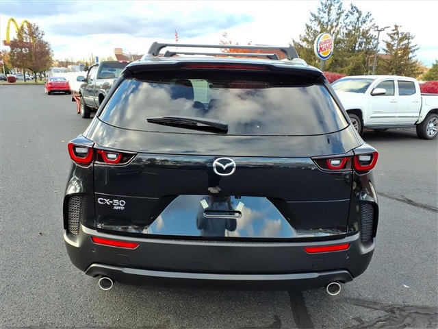 2026 Mazda CX-50 Preferred photo 4