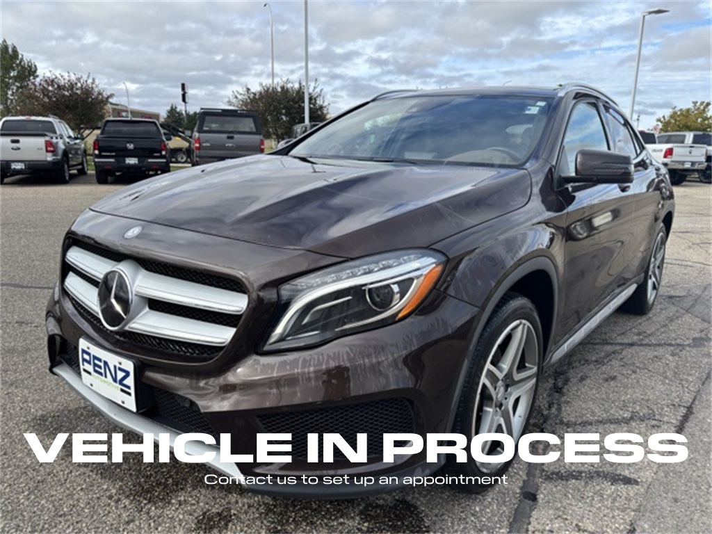 2015 Mercedes Benz GLA 250 4MATIC photo 4