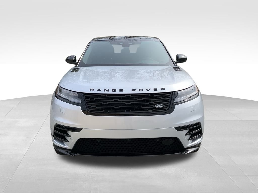 2025 Land Rover Range Rover Velar SE photo 2