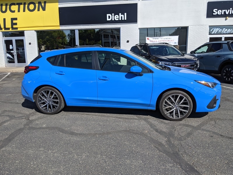 2024 Subaru Impreza Sport photo 2