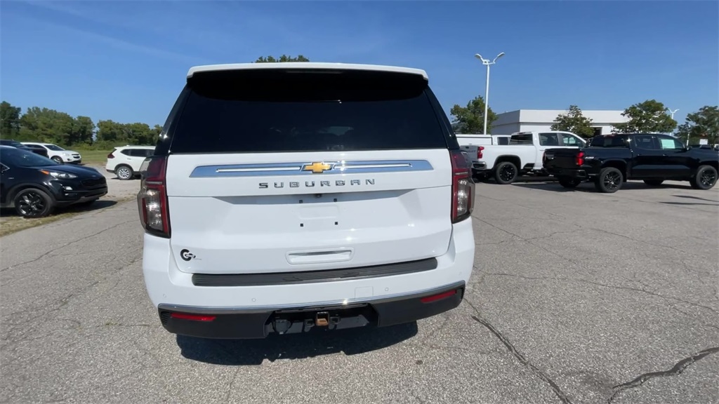 2023 Chevrolet Suburban LS photo 6