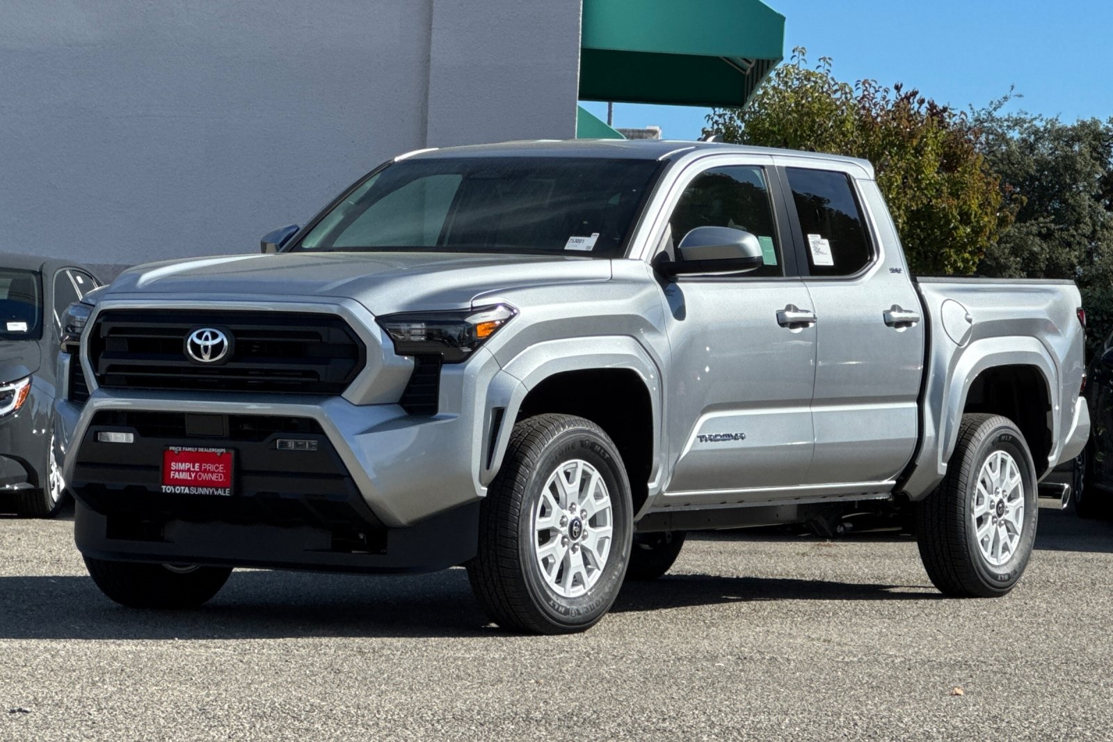 2025 Toyota Tacoma SR5 4x4 Double Cab photo 2