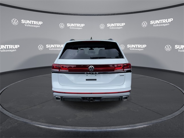 2025 Volkswagen Atlas Peak Edition SE Technology photo 12