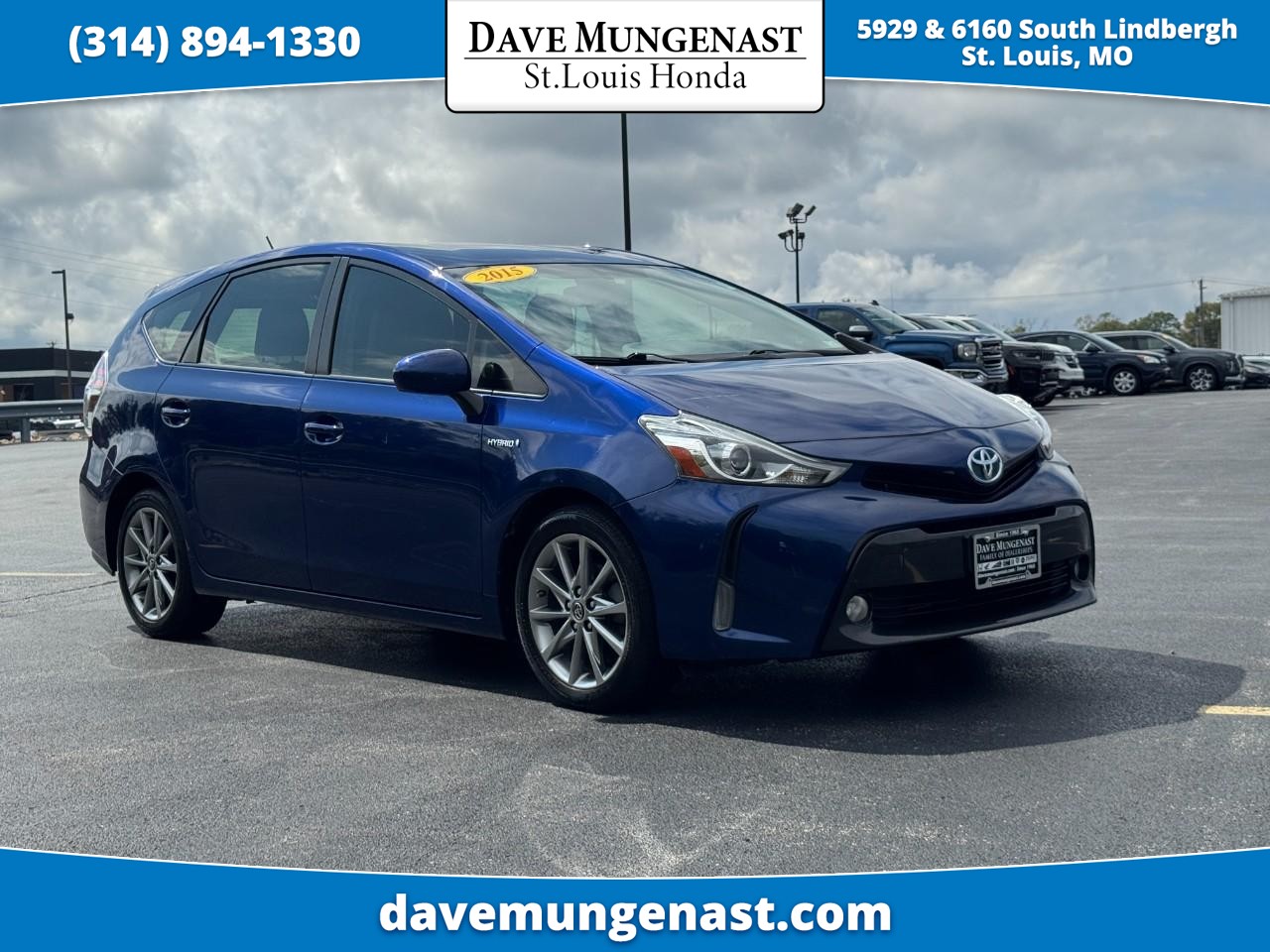 2015 Toyota Prius v Five