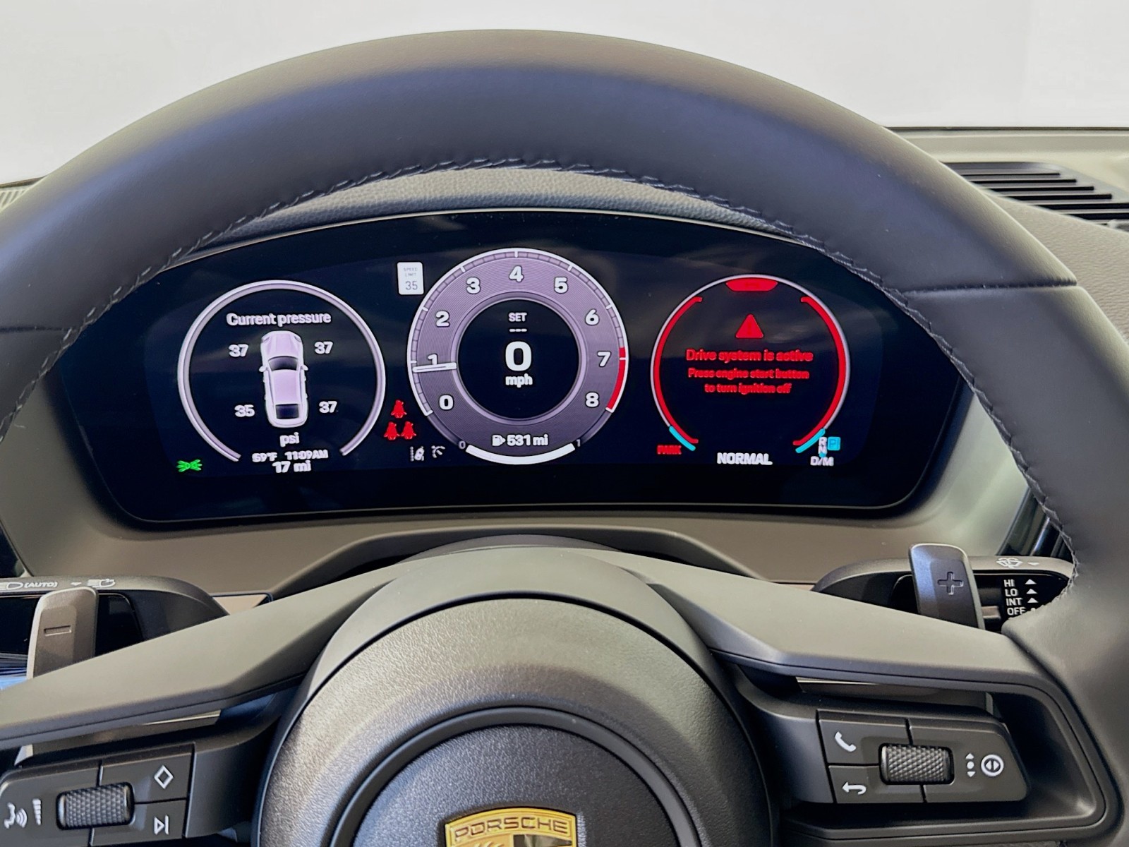 2025 Porsche Panamera 4 photo 15