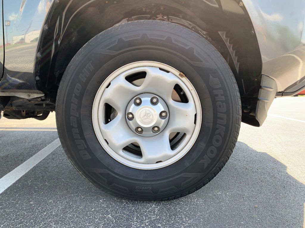 2020 Toyota Tacoma SR5 4x4 photo 31
