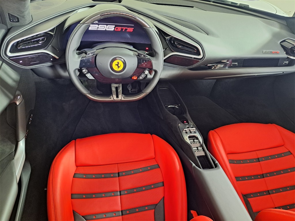 2024 Ferrari 296 GTS Base photo 4