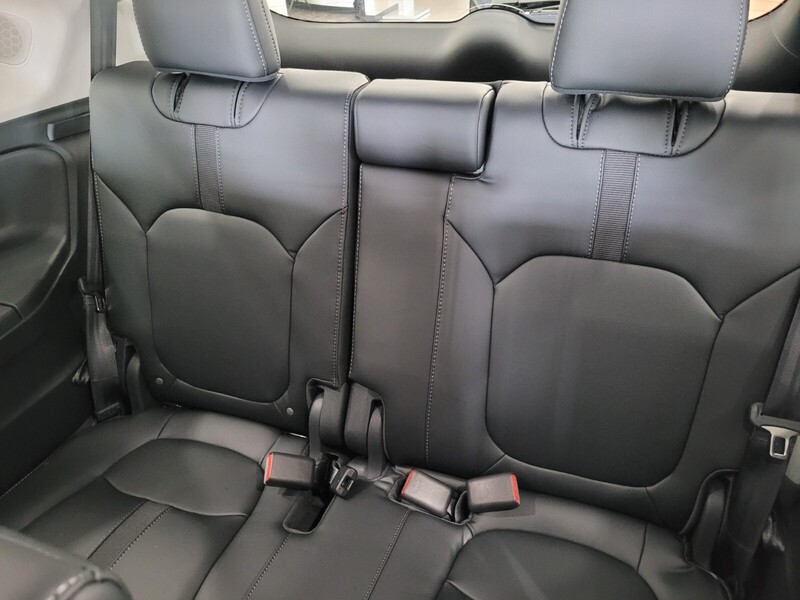 2025 Honda Pilot Touring photo 9