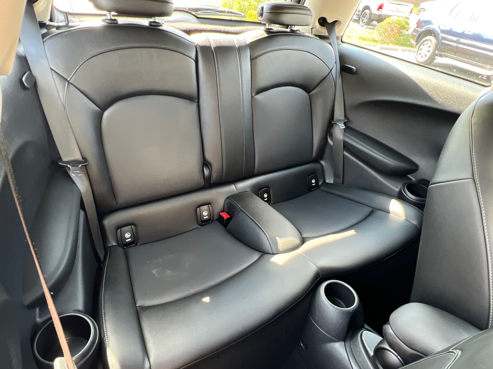 2021 Mini Cooper 2 Door Hardtop Oxford Edition photo 12