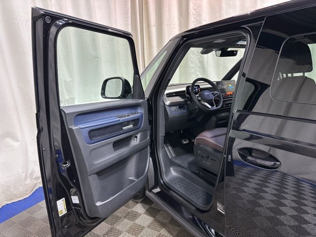 2025 Volkswagen ID. Buzz Pro S photo 11
