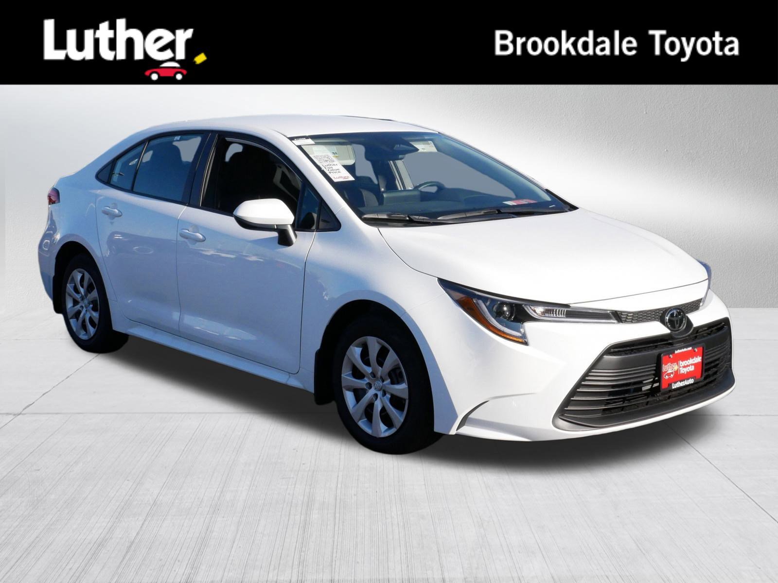 2025 Toyota Corolla LE's photo