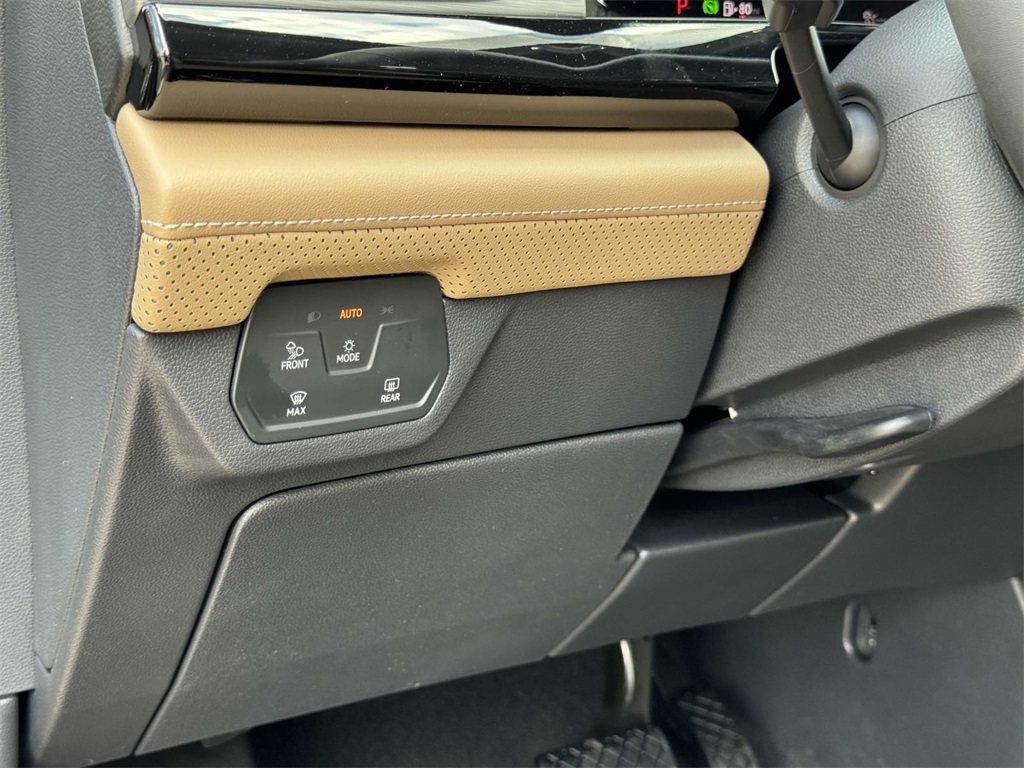 2025 Volkswagen Atlas Cross Sport SE photo 27