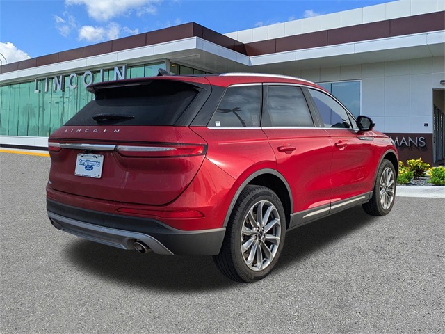 2022 Lincoln Corsair Standard photo 2