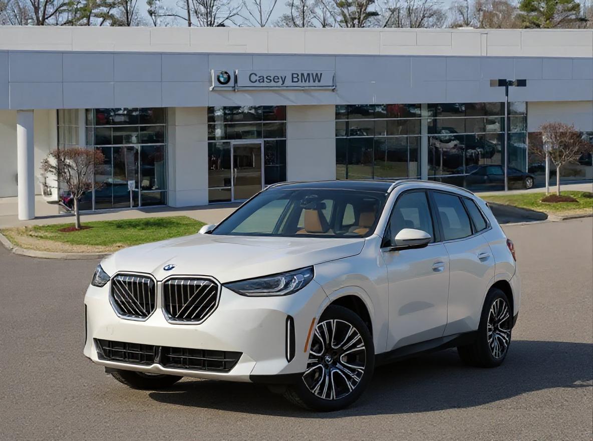 2026 BMW X3 30's photo