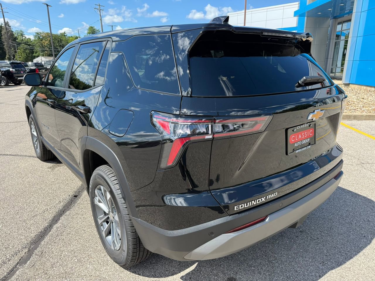 2026 Chevrolet Equinox LT photo 4