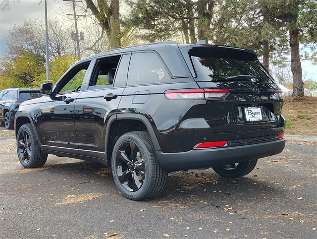 2025 Jeep Grand Cherokee Altitude X photo 4