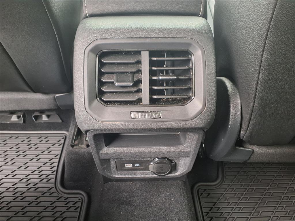 2021 Volkswagen Tiguan SE photo 9
