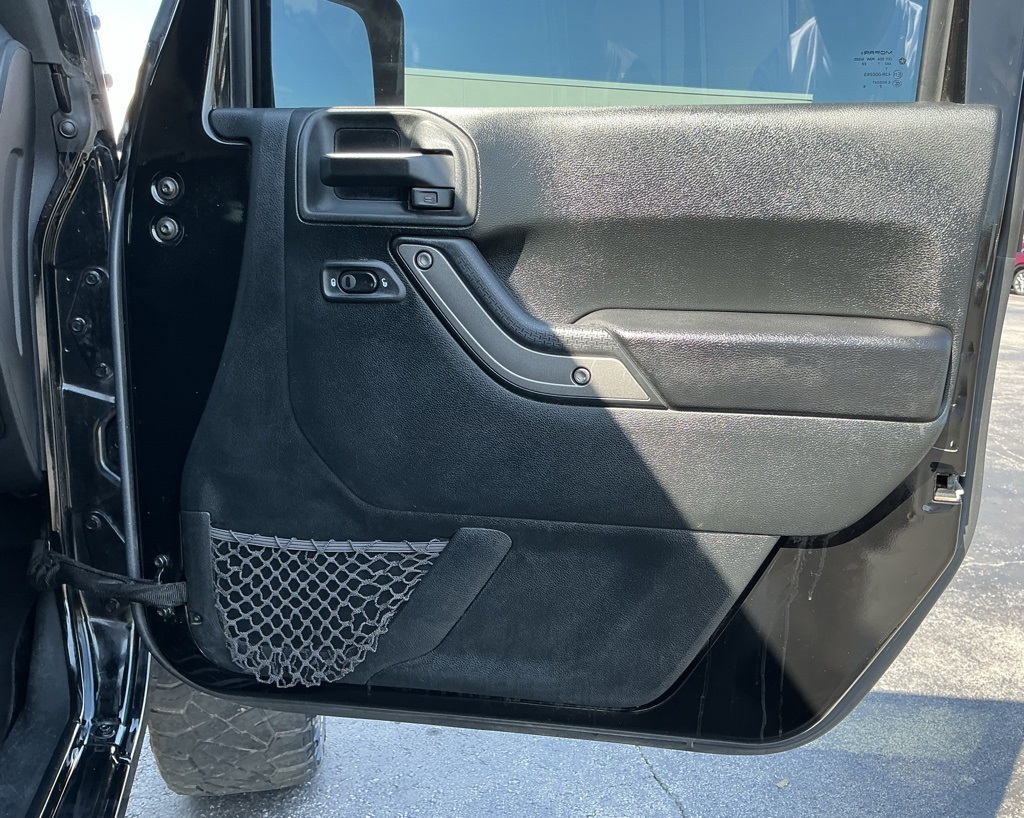 2018 Jeep Wrangler Unlimited Sport photo 23