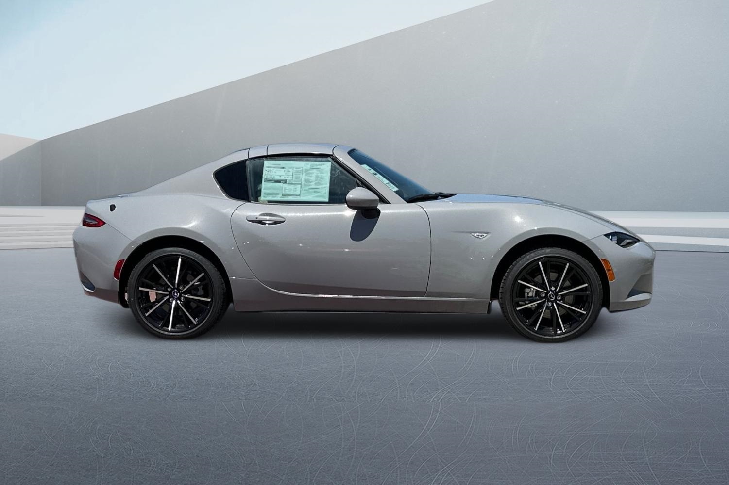 2025 Mazda MX-5 Miata Miata RF Grand Touring photo 2