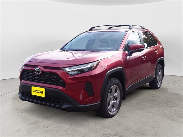 2025 Toyota RAV4 XLE's photo