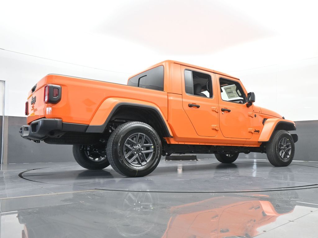 2025 Jeep Gladiator Sport S photo 46