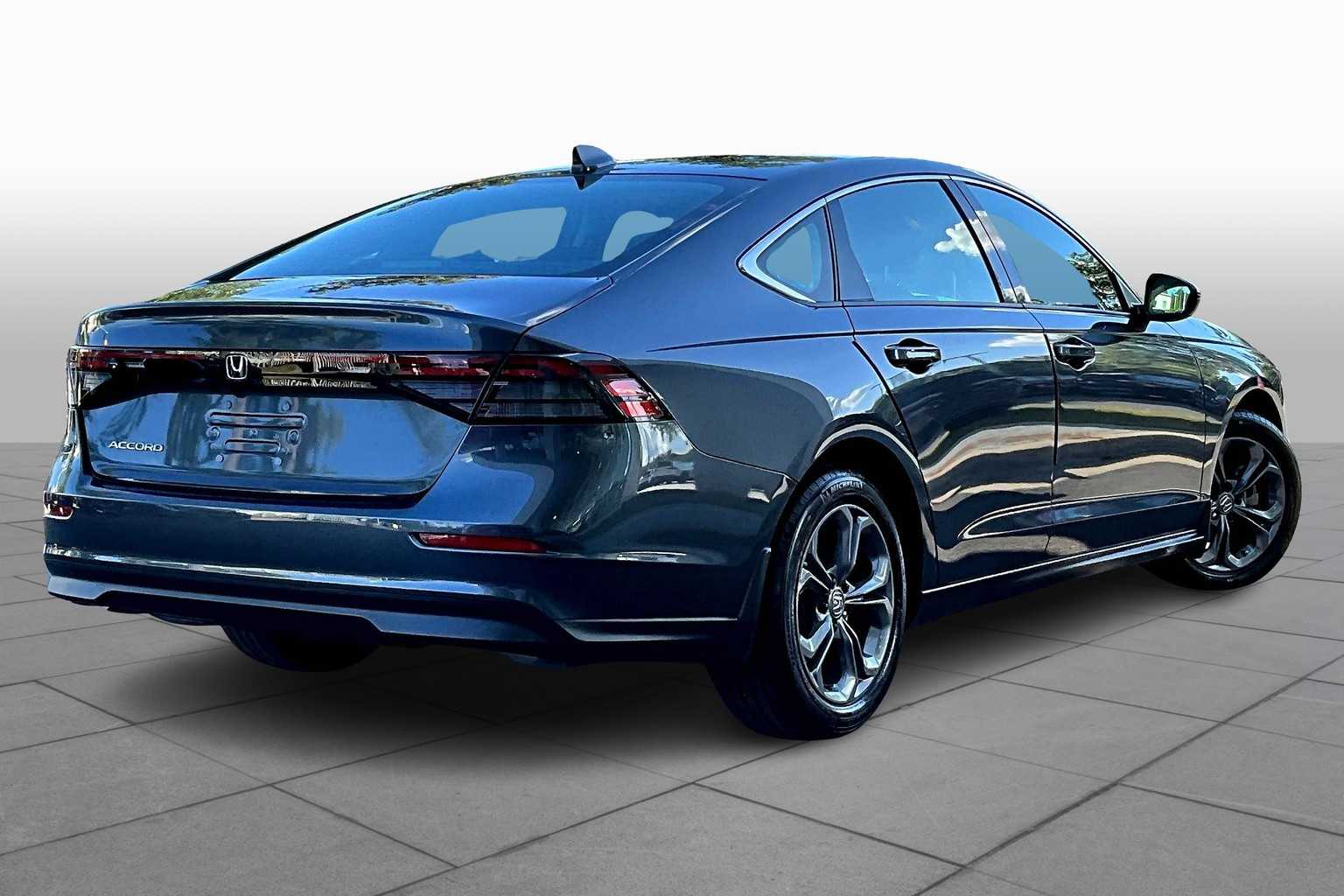 2023 Honda Accord EX photo 11