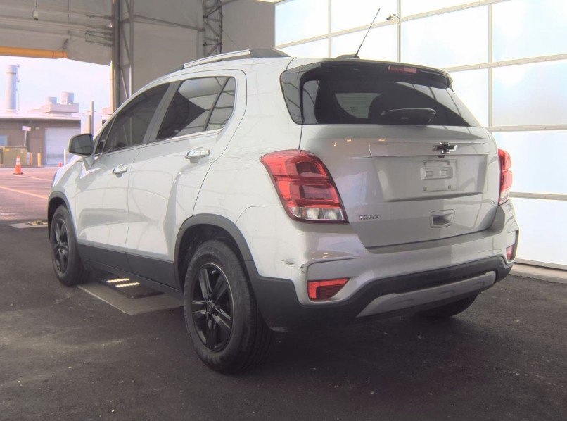 2019 Chevrolet Trax LT photo 3