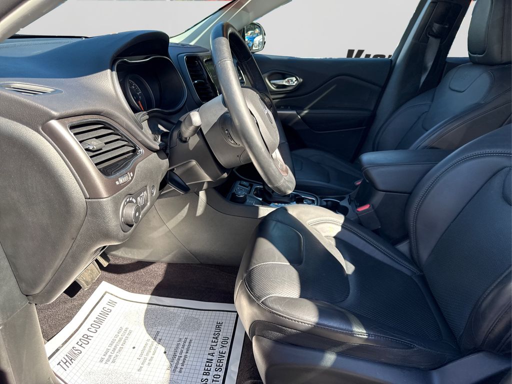 2019 Jeep Cherokee Limited photo 8