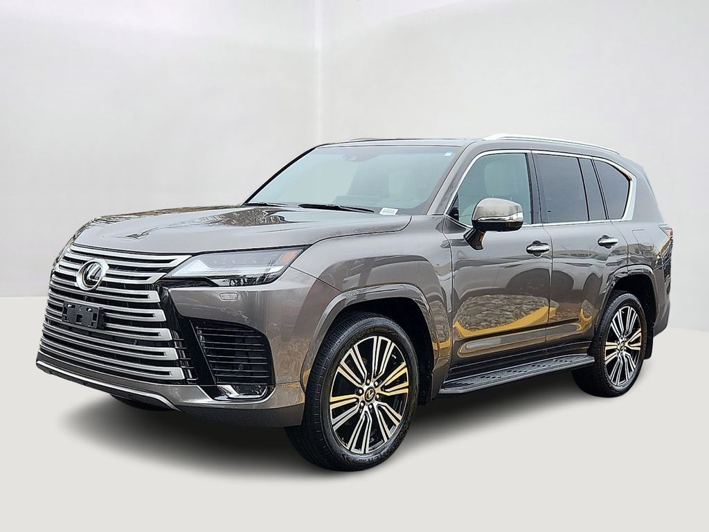 2022 Lexus LX Luxury's photo