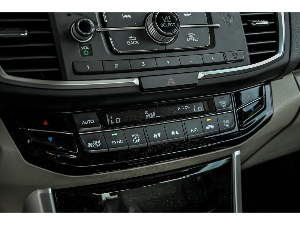 2016 Honda Accord LX photo 17