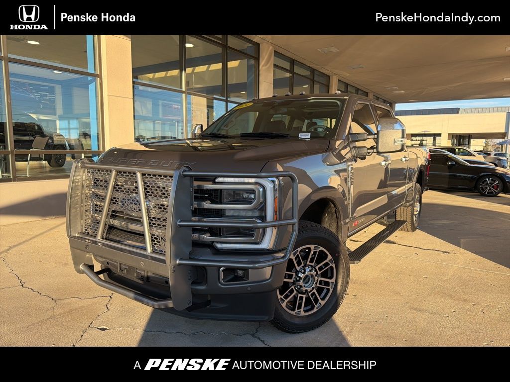 2024 Ford F-350 Super Duty Limited's photo