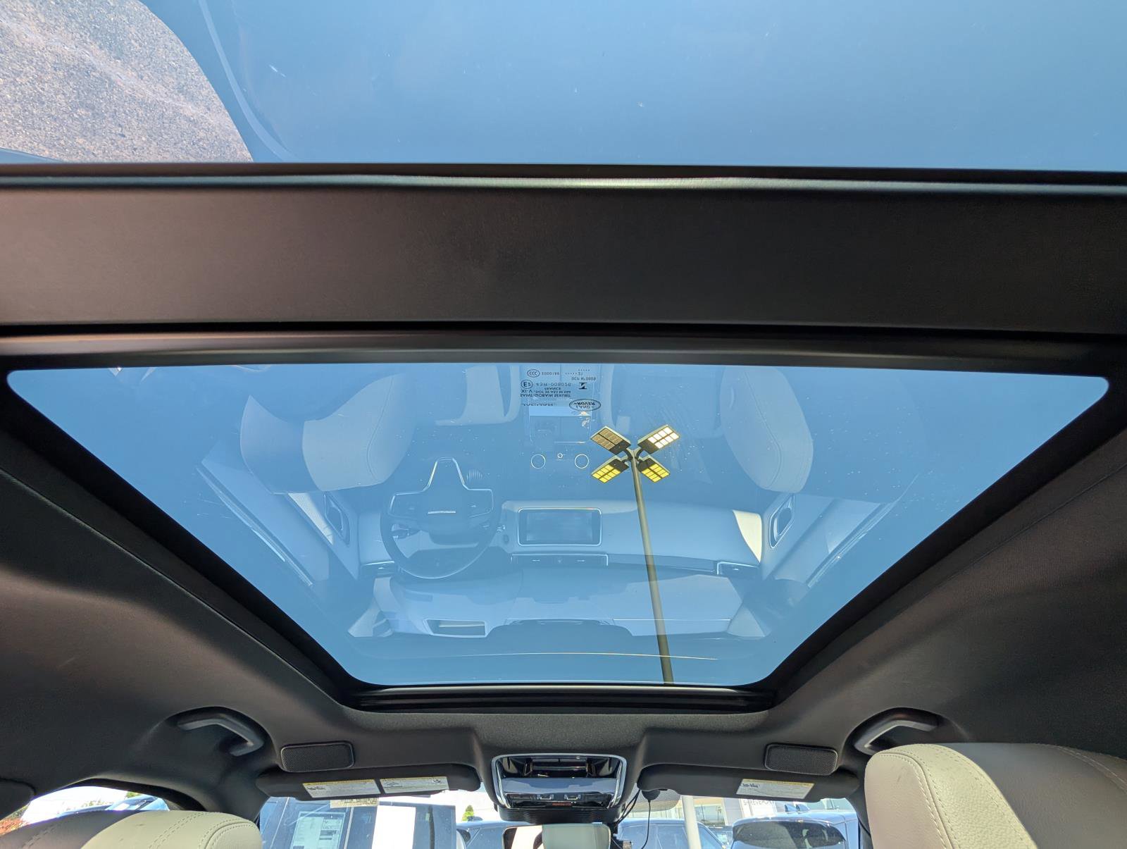 2021 Land Rover Range Rover Velar P340 R-Dynamic S photo 34