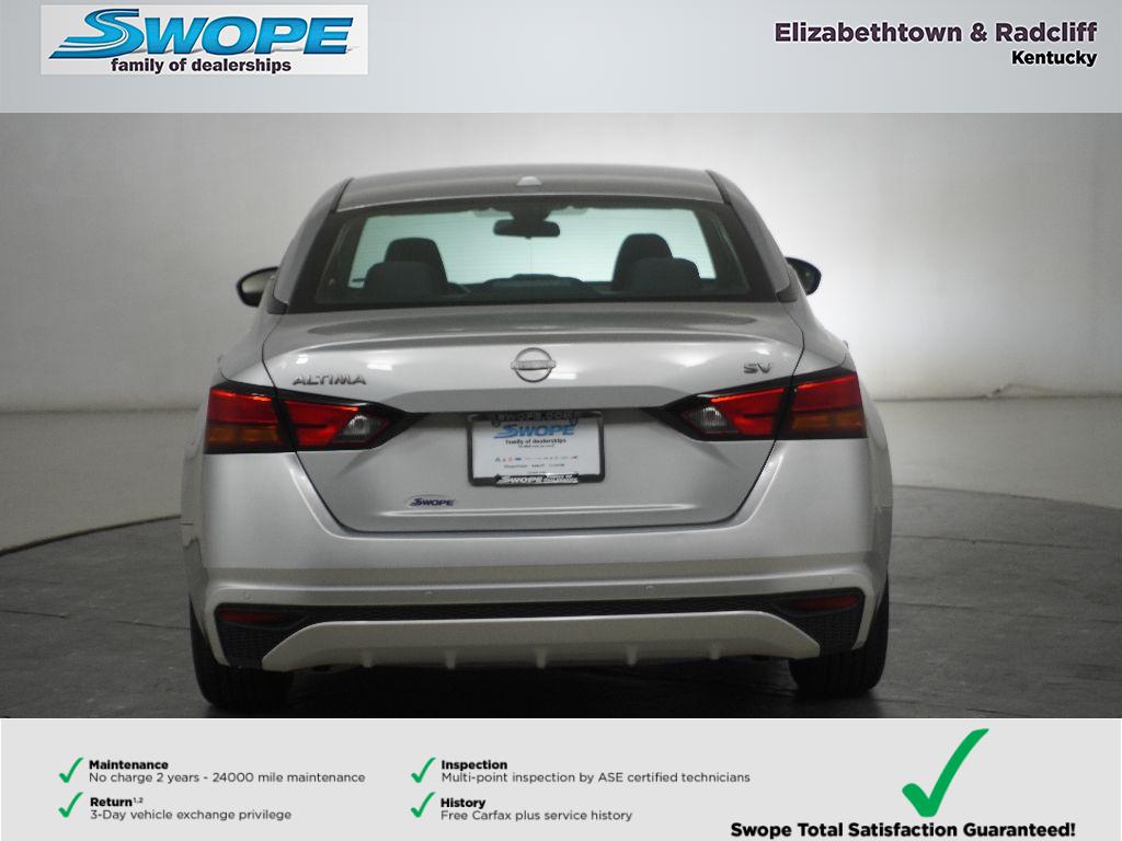 2023 Nissan Altima 2.5 SV photo 3