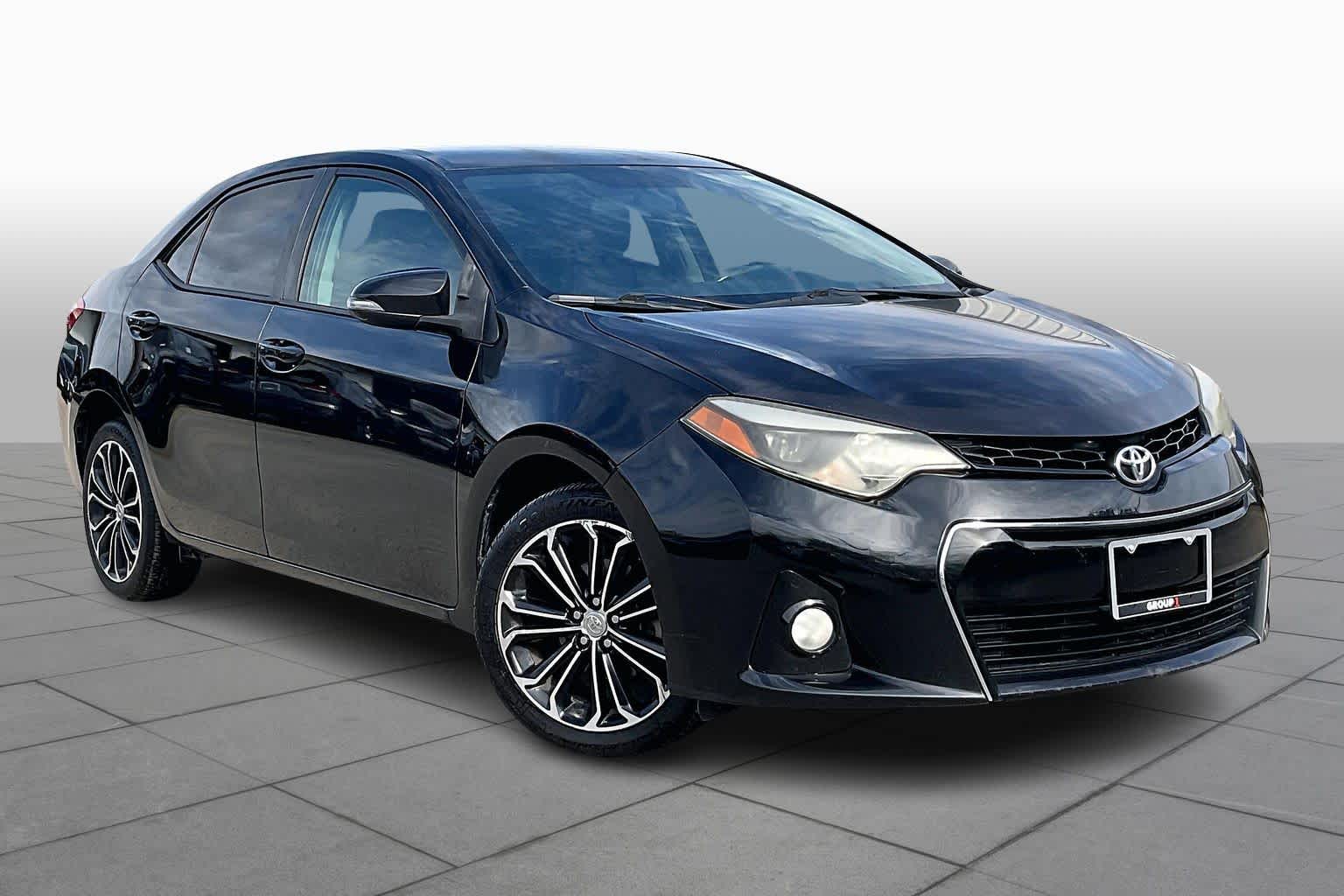 2014 Toyota Corolla Plus photo 2