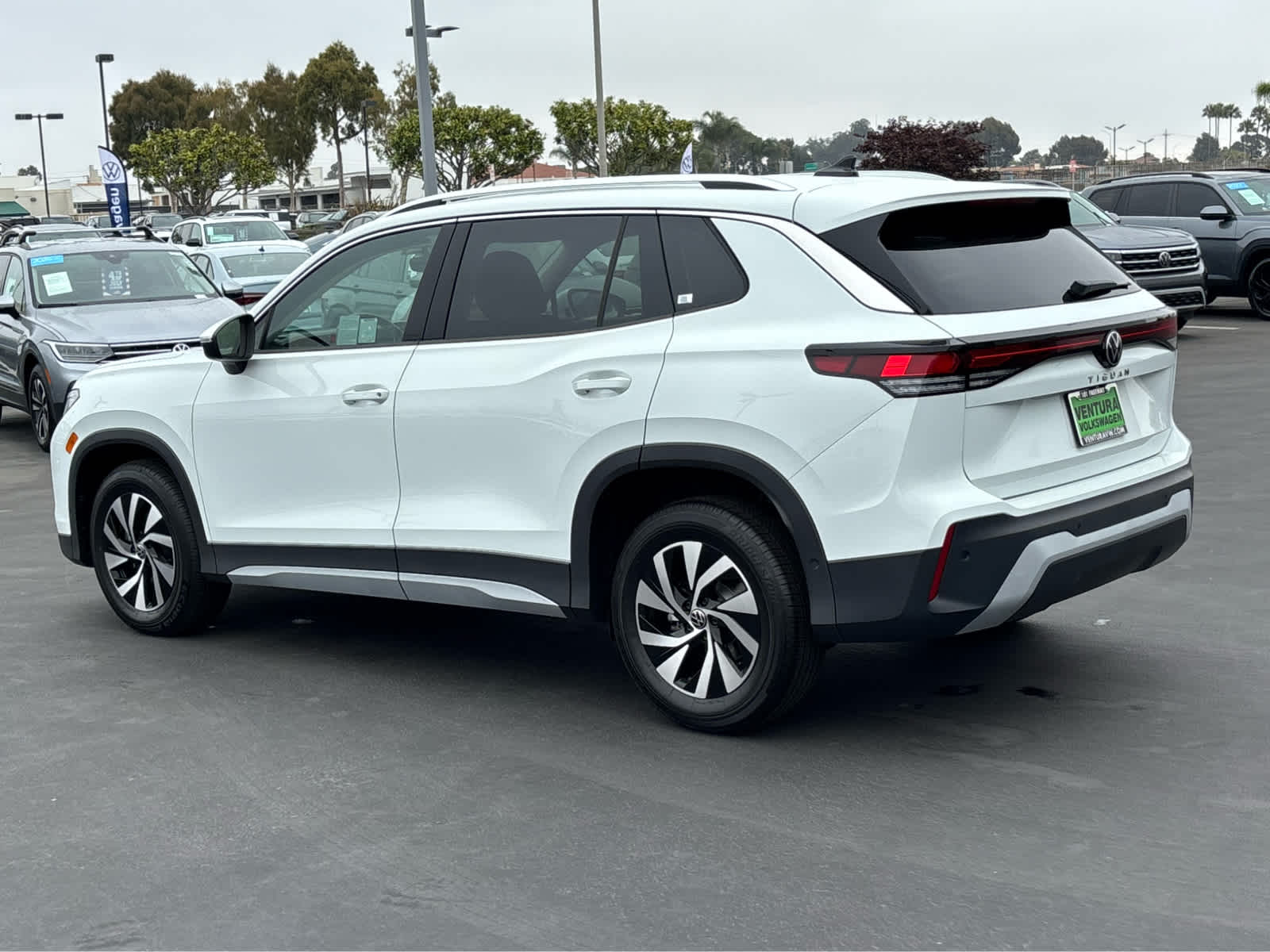 2026 Volkswagen Tiguan S photo 2