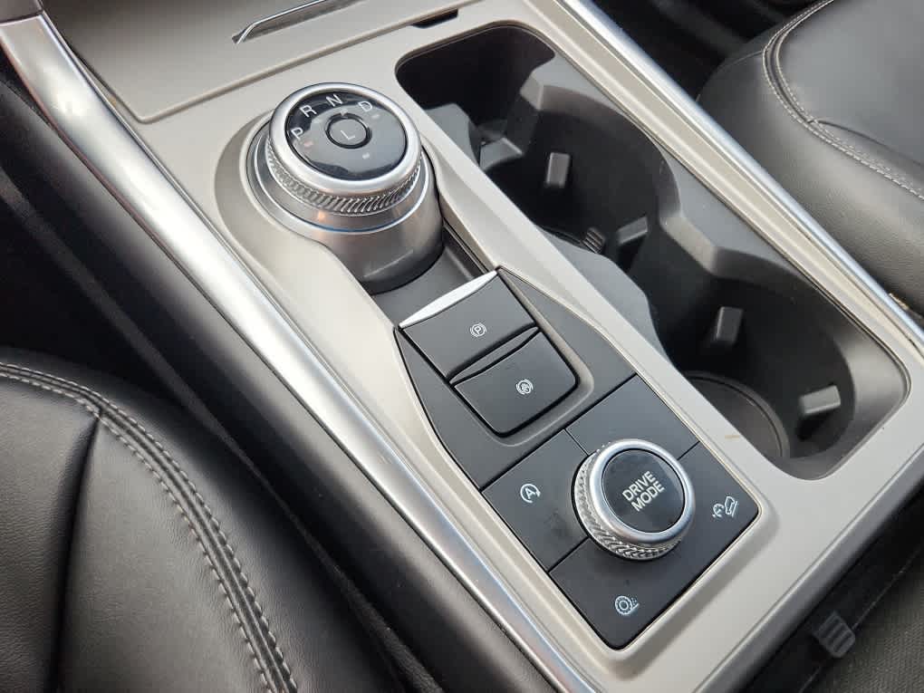 2023 Ford Explorer XLT photo 14