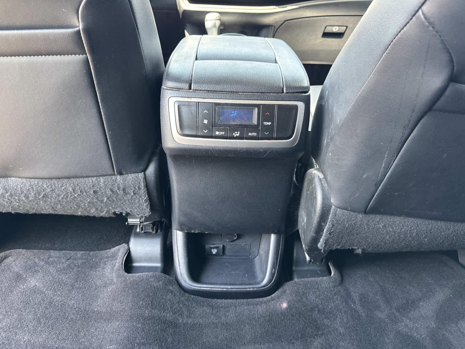 2015 Toyota Highlander XLE photo 44