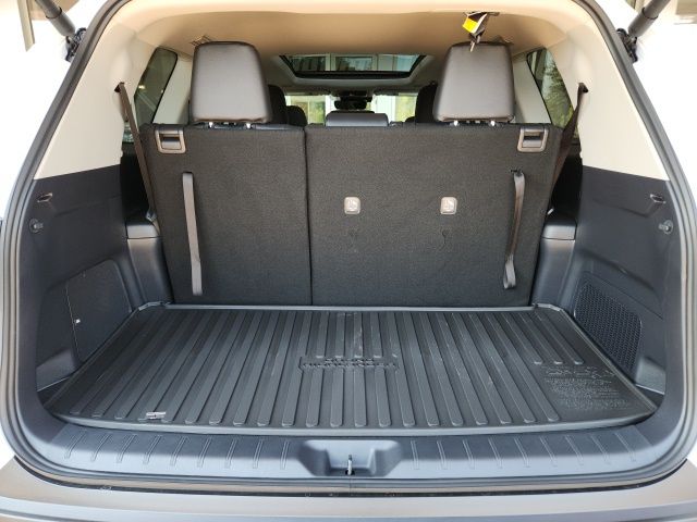 2025 Toyota Grand Highlander Limited AWD photo 18