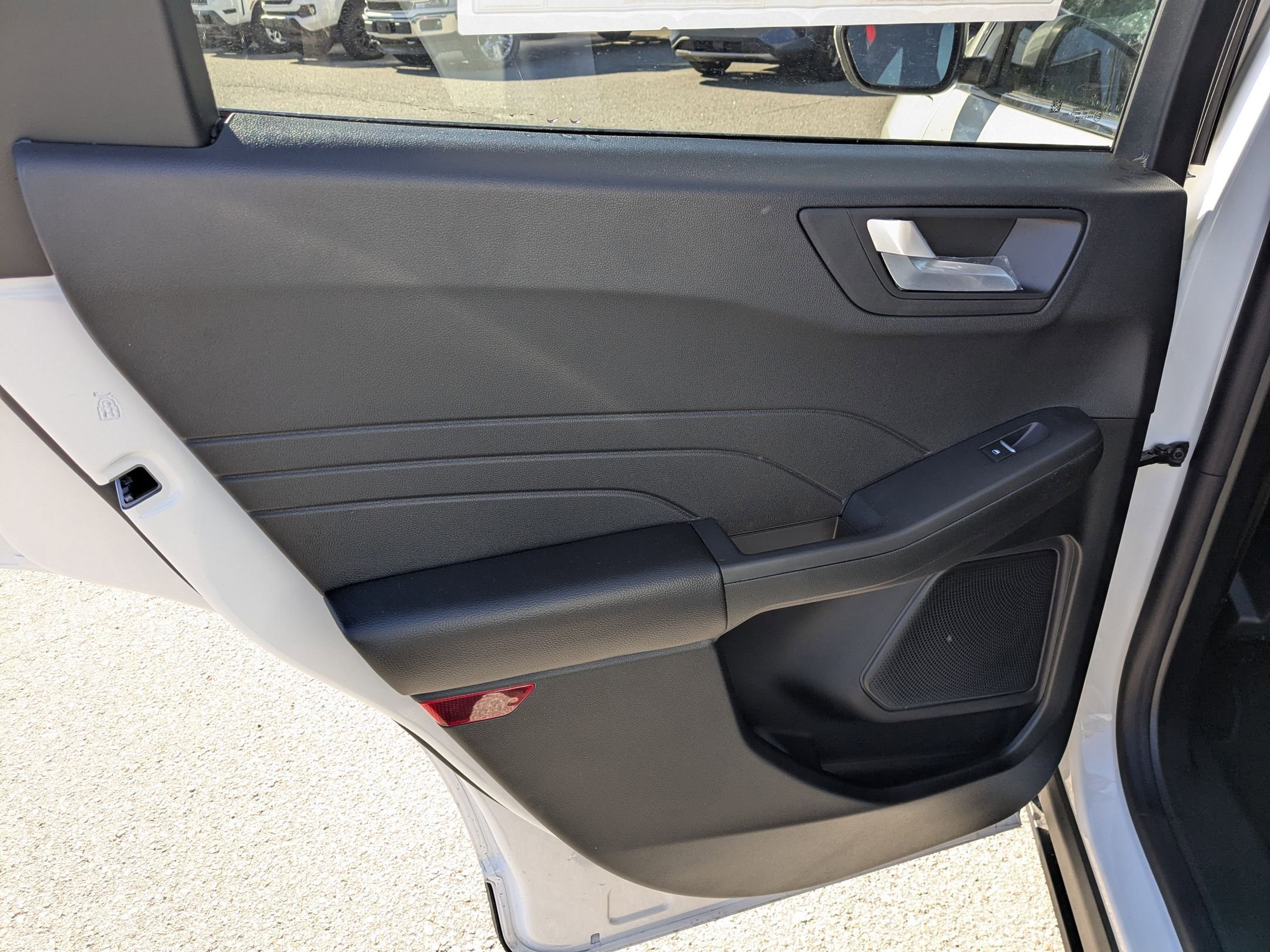 2025 Ford Escape Plug-In Hybrid SE photo 24