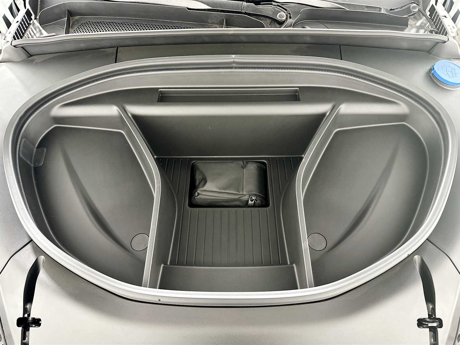 2025 Volvo EX90 Plus photo 26
